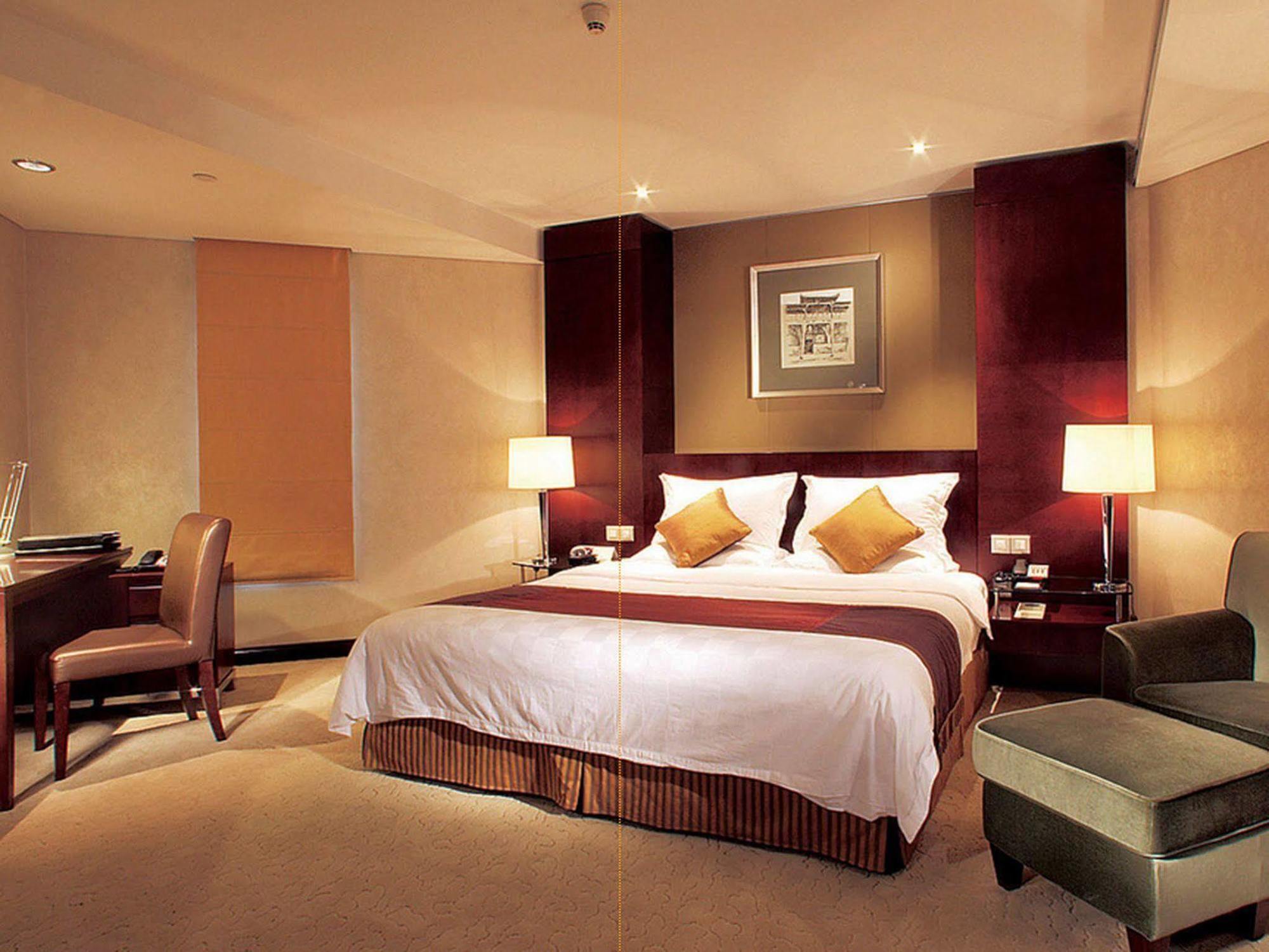 World Trade Hotel Taiyuan Extérieur photo